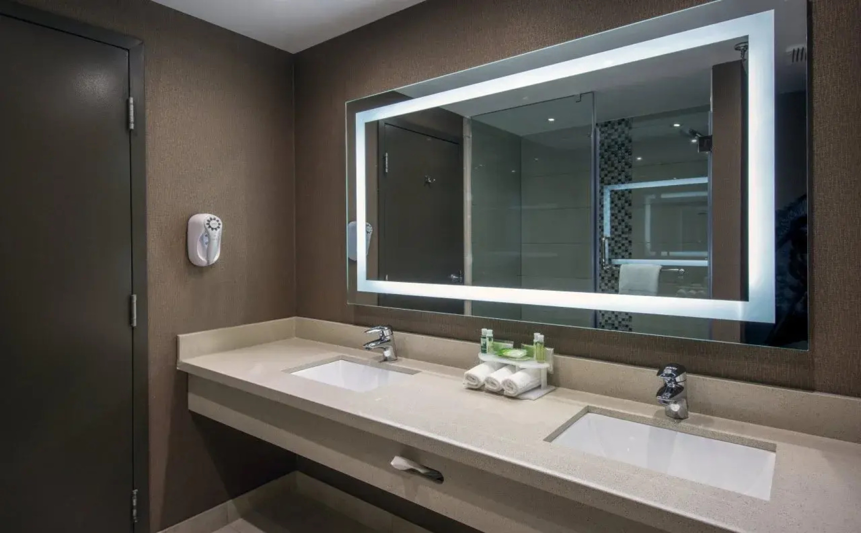 Quality Inn & Suites Regina Downtown