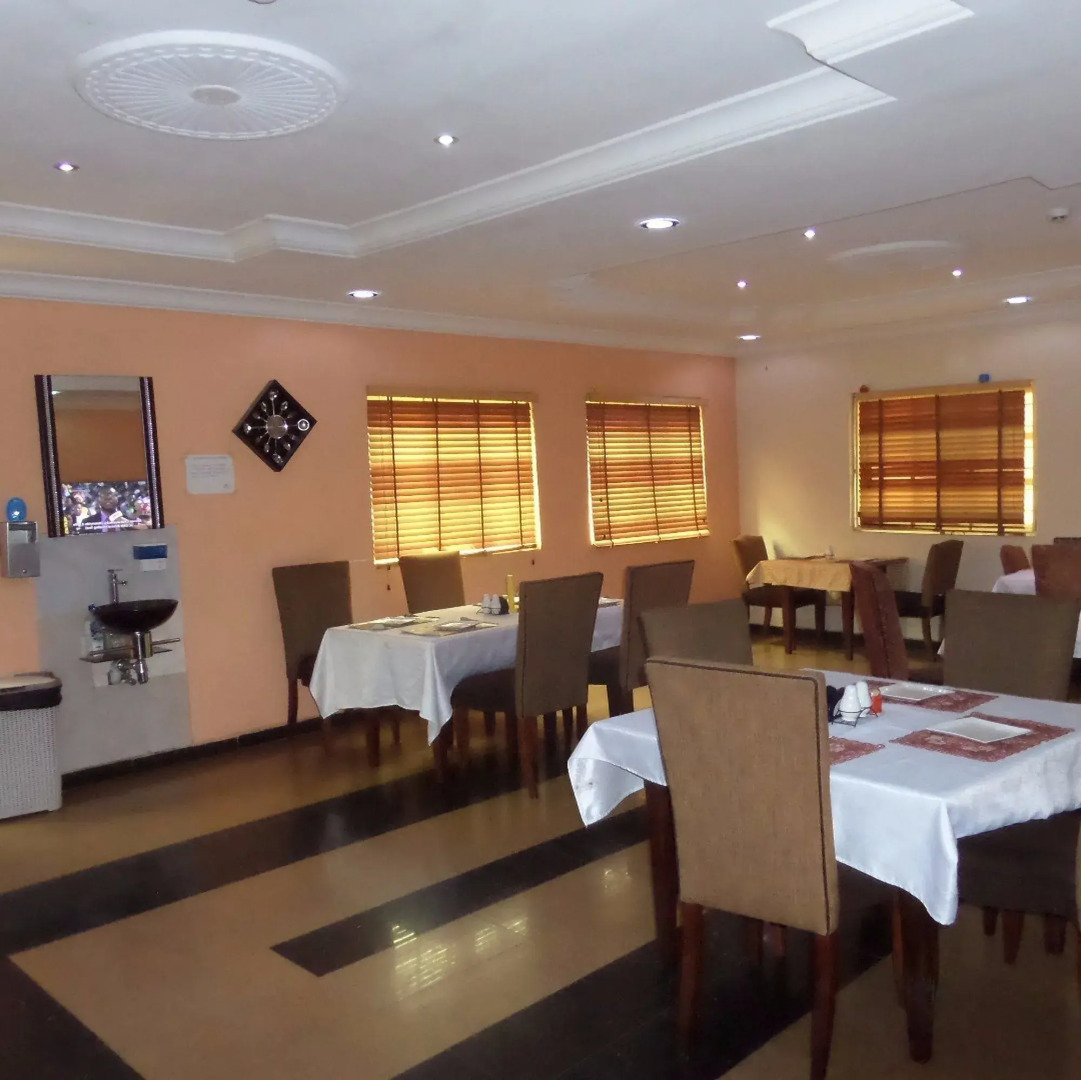 Sugarland Hotel & Suites