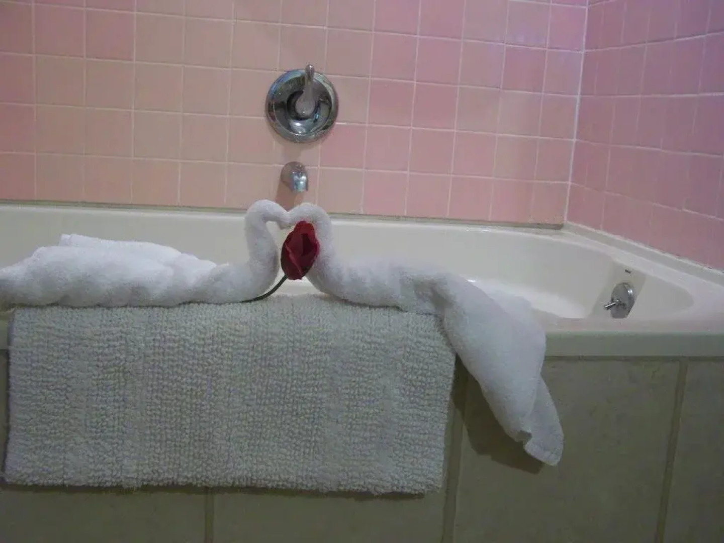 Golden Knight Inn and Suites