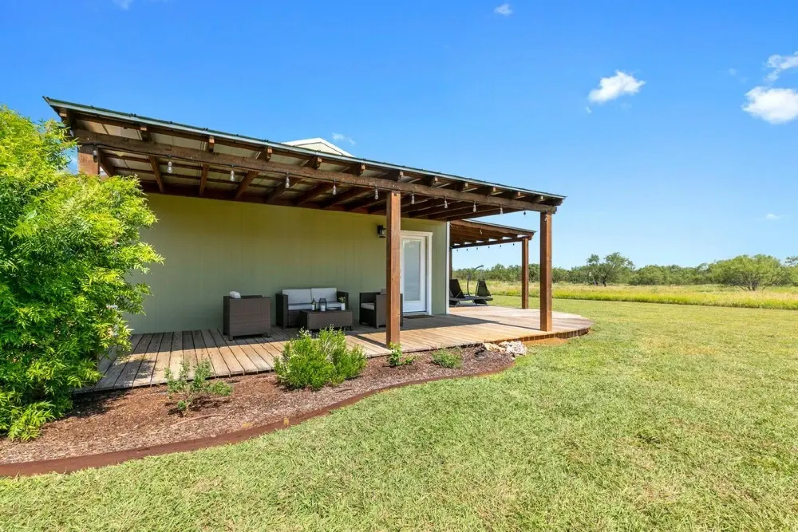 Luxury Studio W/hot Tub&grill