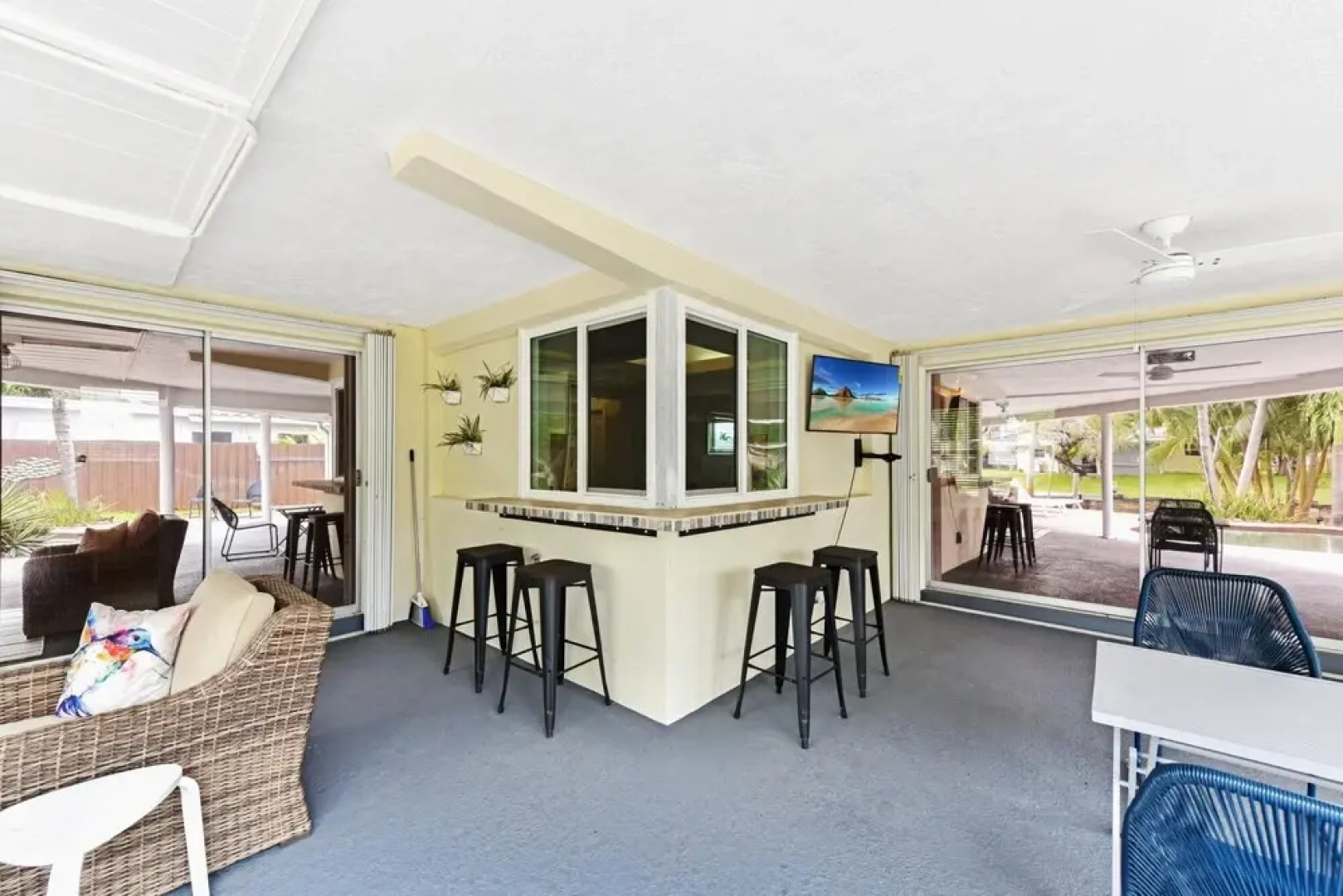 Private pool and canal home with Office space