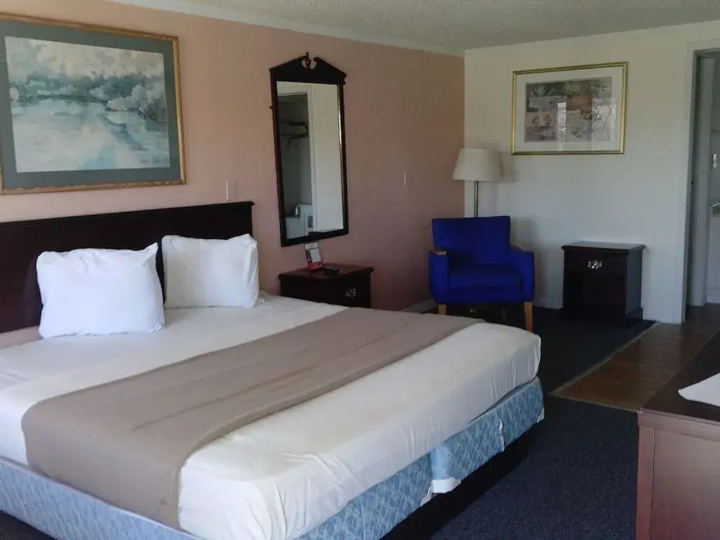 Staybridge Suites Detroit Woodhaven by IHG