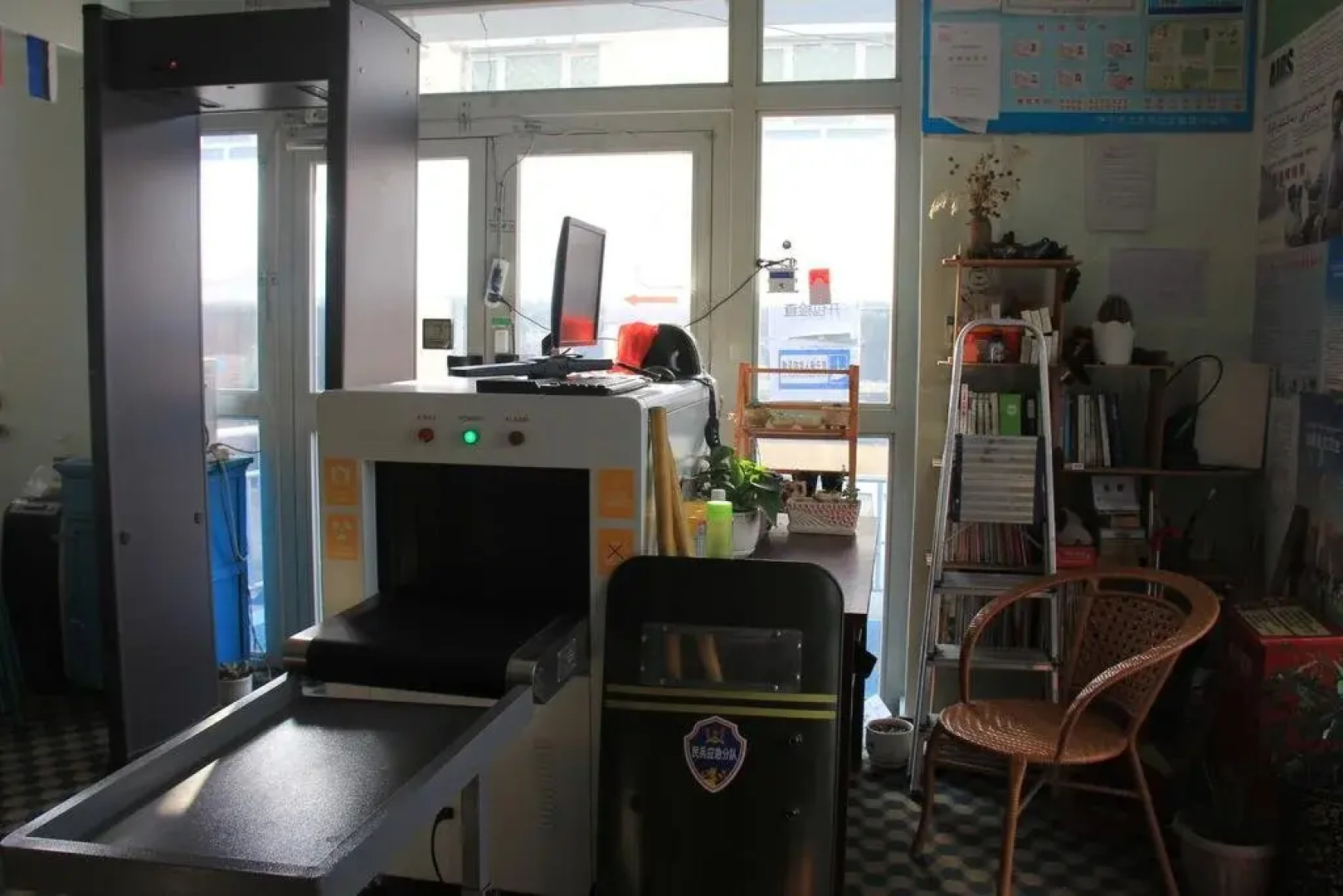 XinJiang YiZhan Youth Hostel