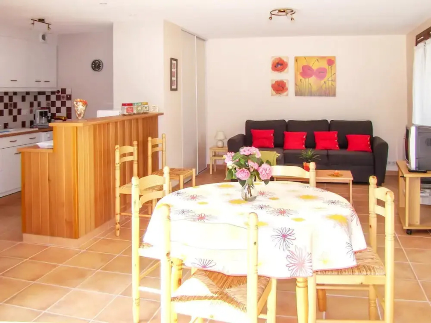 Apartment With one Bedroom in Fayet, With Wonderful Mountain View, Enc