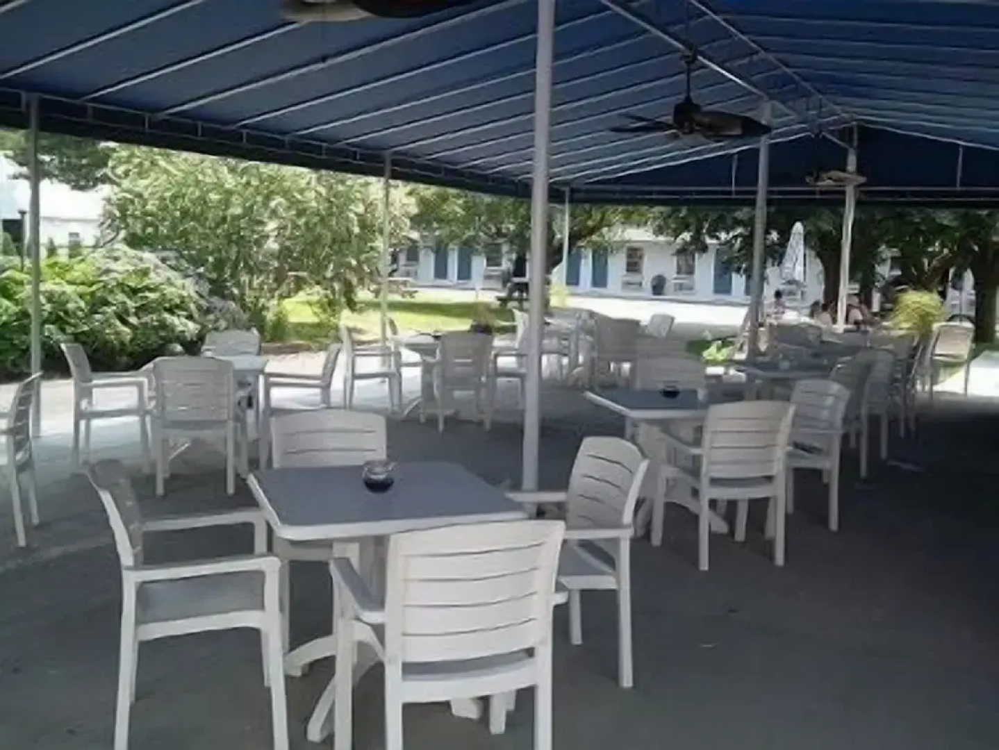 The Blue Inn At North Fork