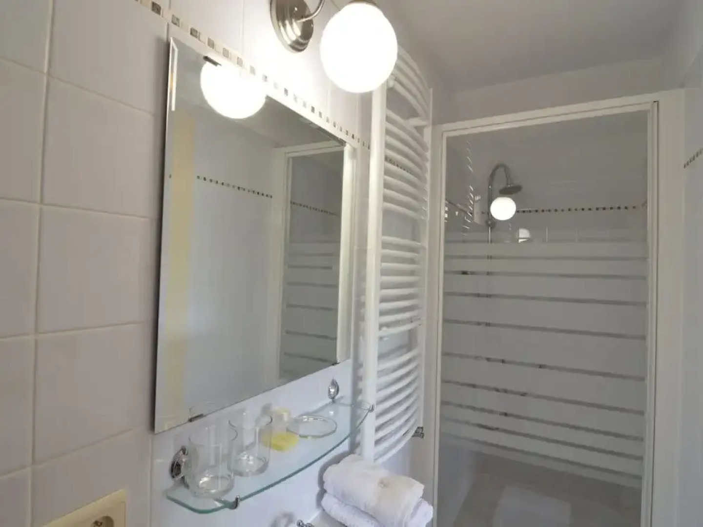 Ravishing Holiday Home in Ronse With Sauna