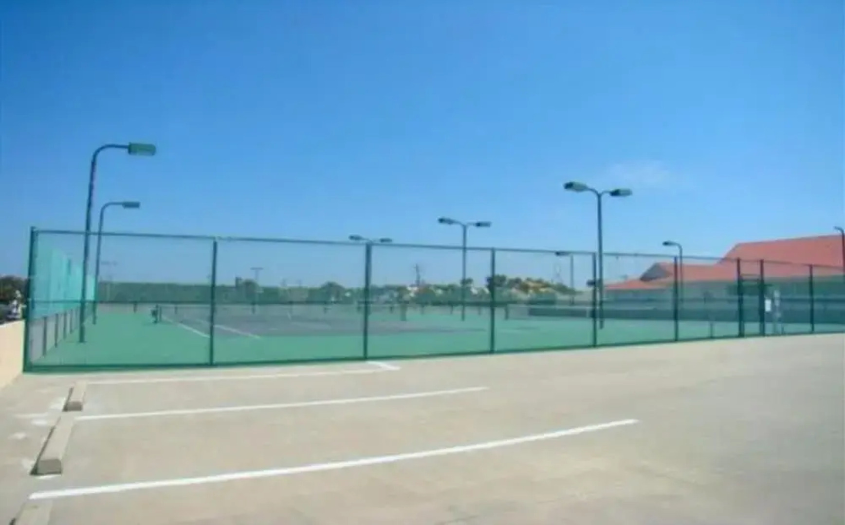 Pelican Beach by Holiday Isle