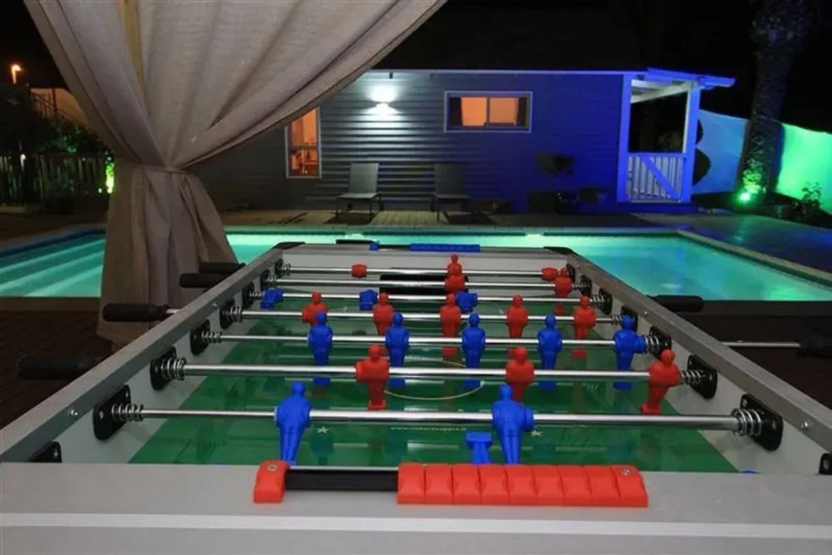 Hen Chalet & Suites in Had Nes