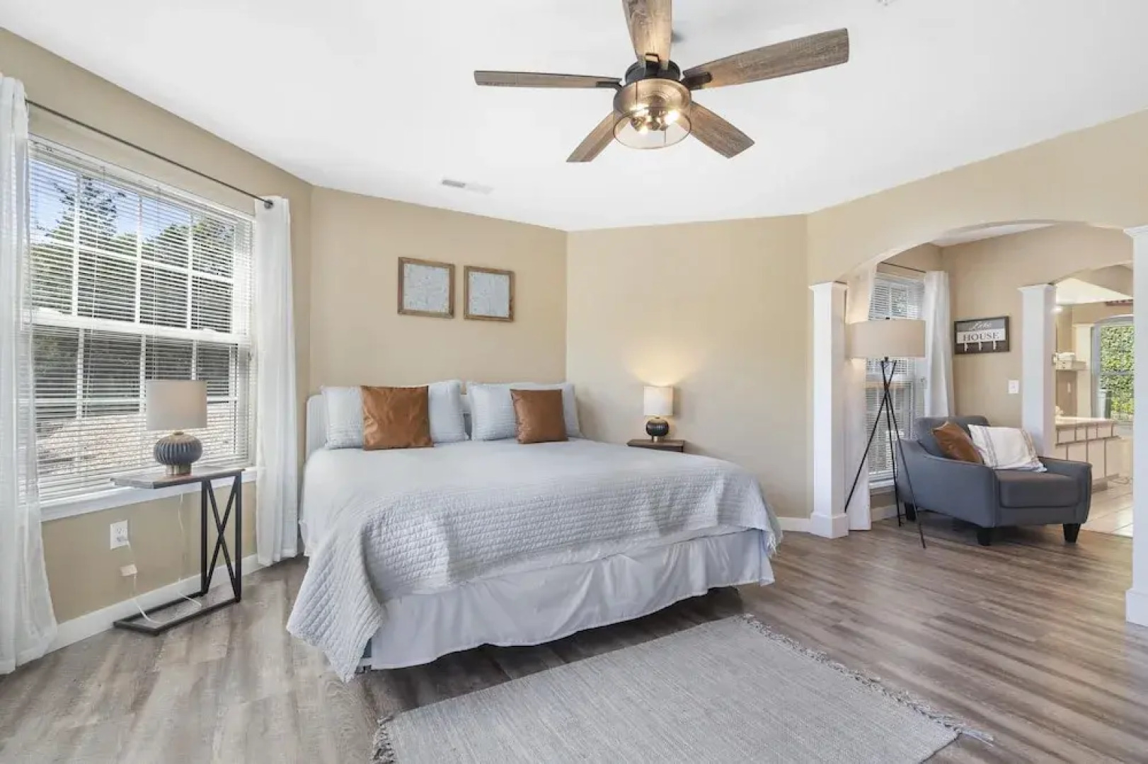 Serene Escape at Table Rock Lake