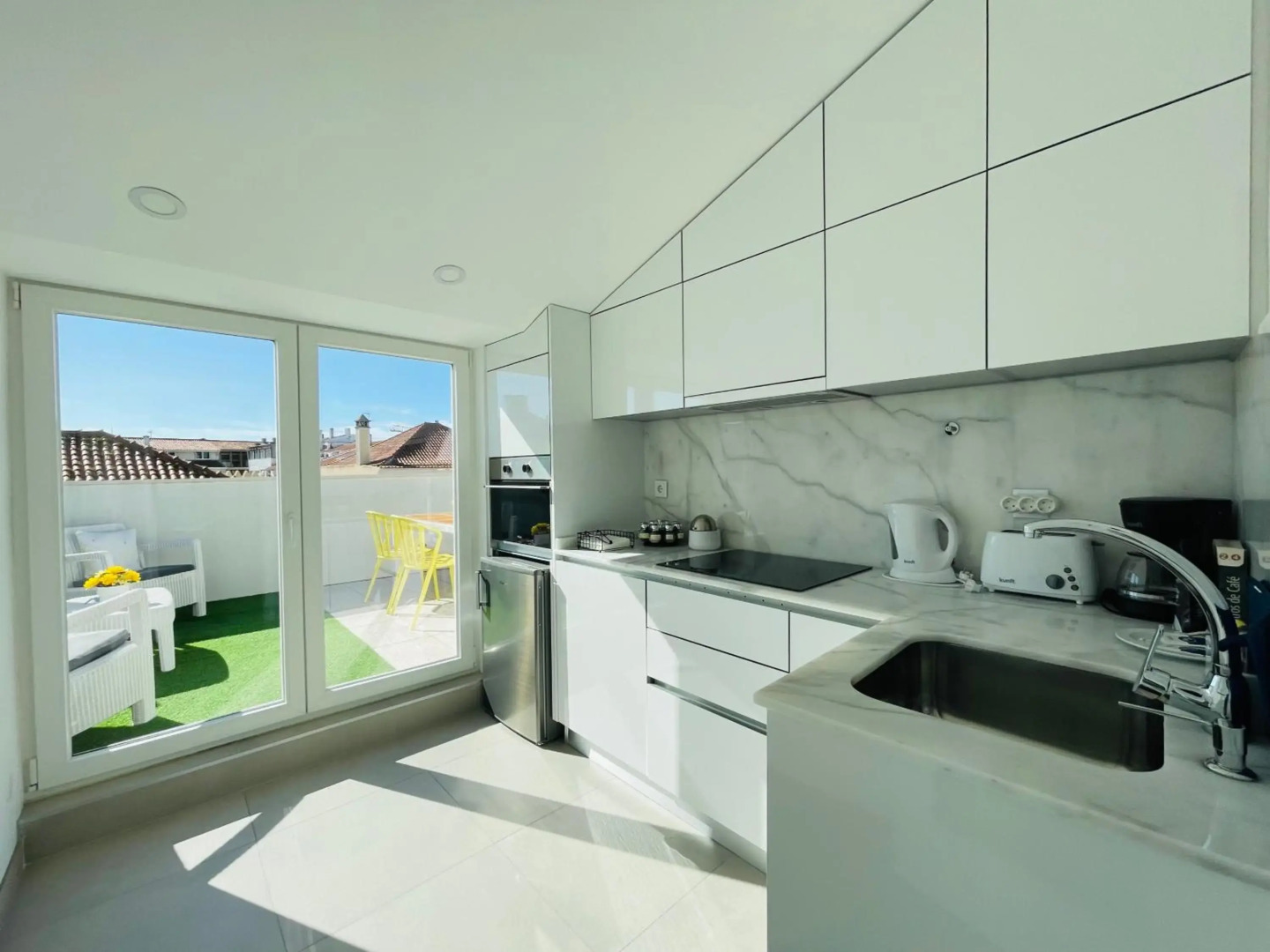 Central Tiled Apartment