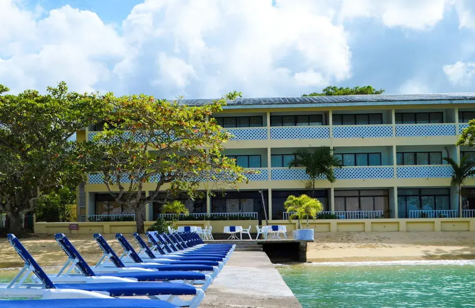 Kaz Kreol Beach Lodge