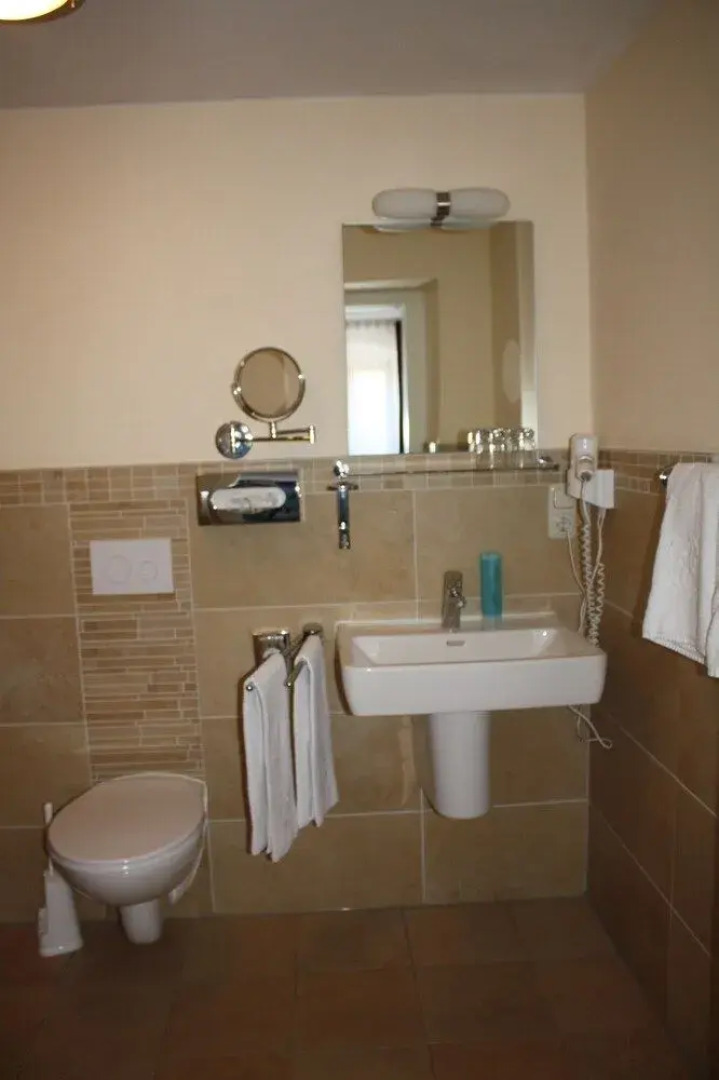 Himmel Landshut Hotel-Restaurant-Cafe