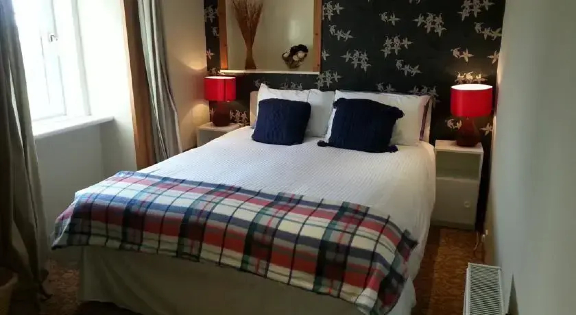 The Commercial Hotel