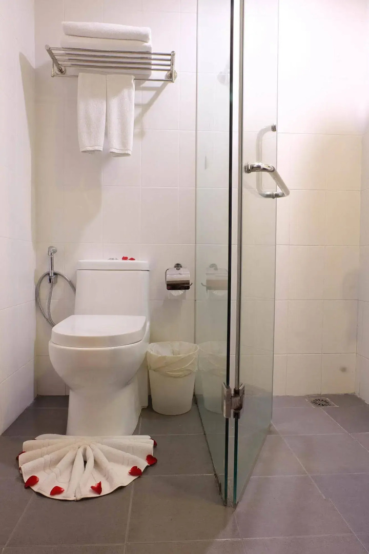 iCheck inn Central Patong