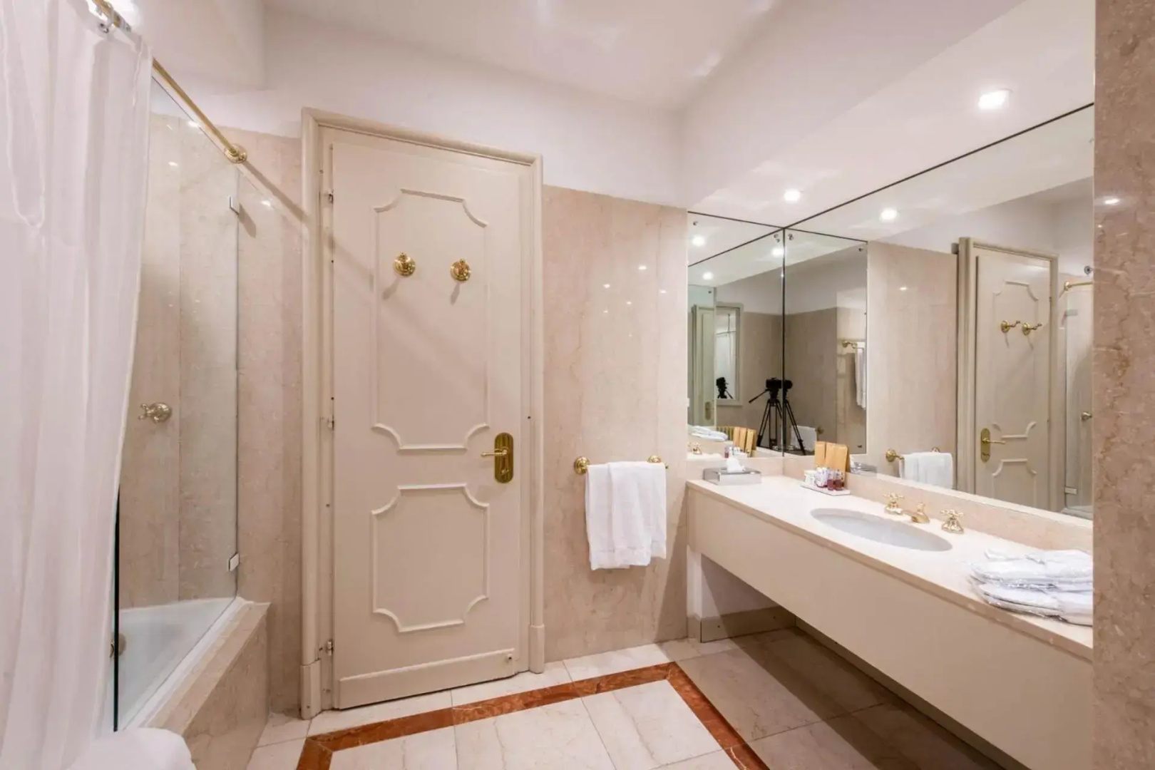 Phi Hotel dei Medaglioni