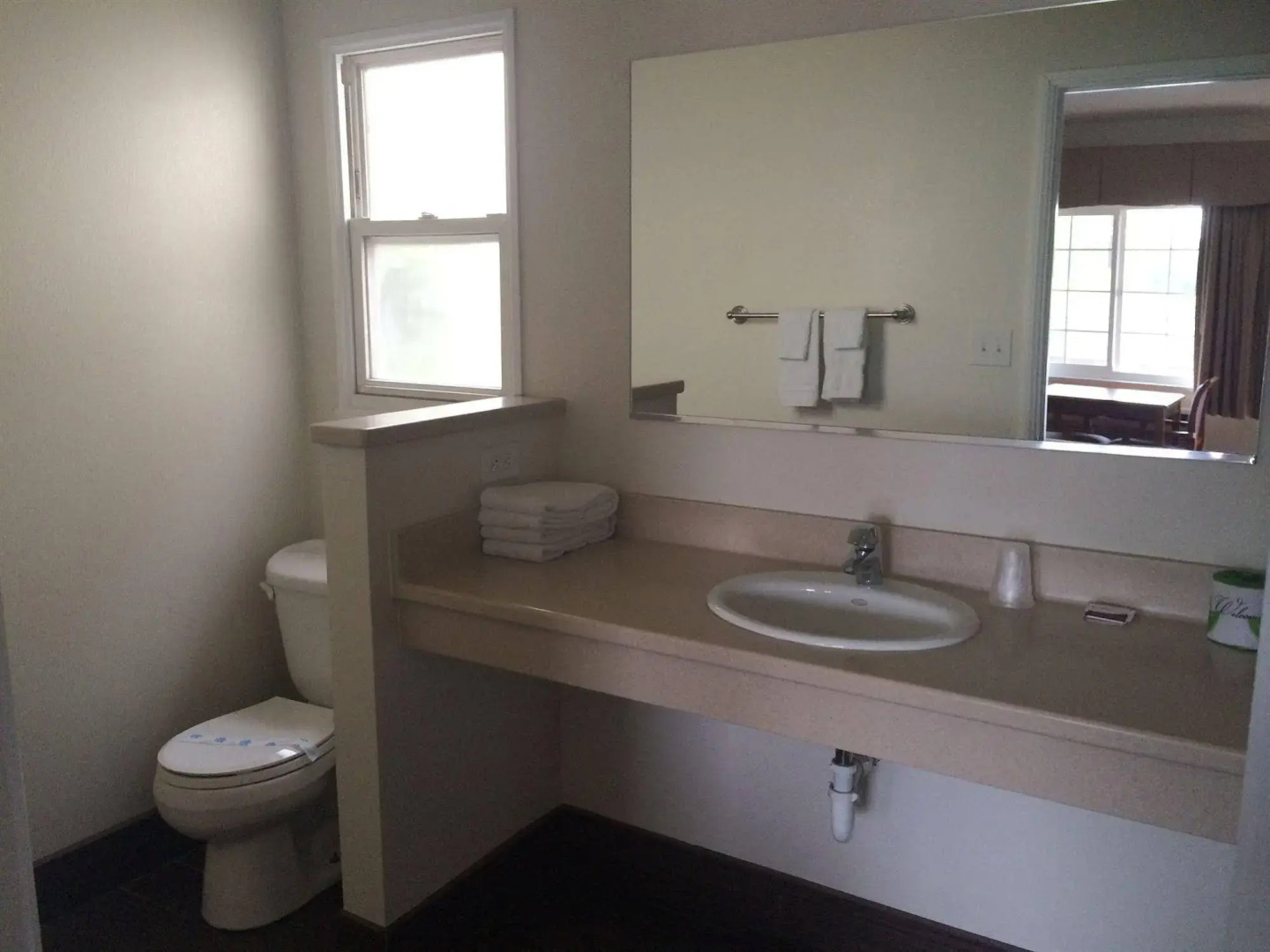 Town and Country Inn