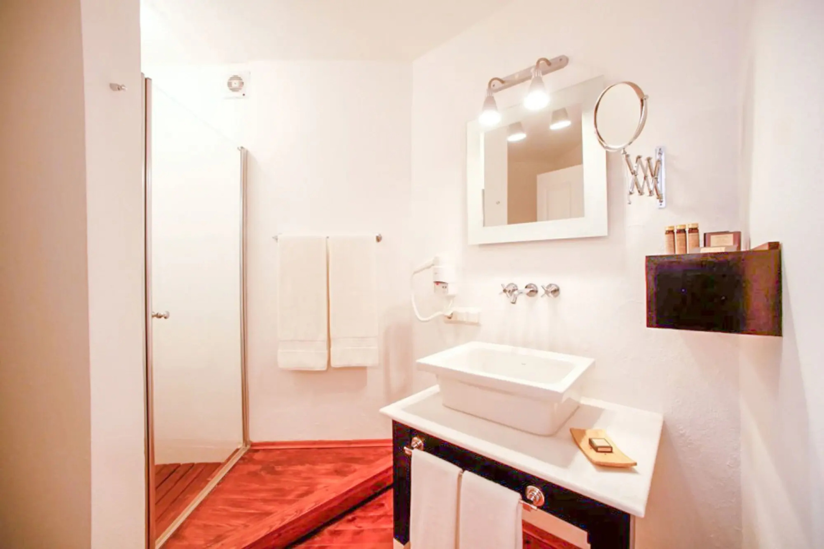 4Reasons Hotel And Bistro
