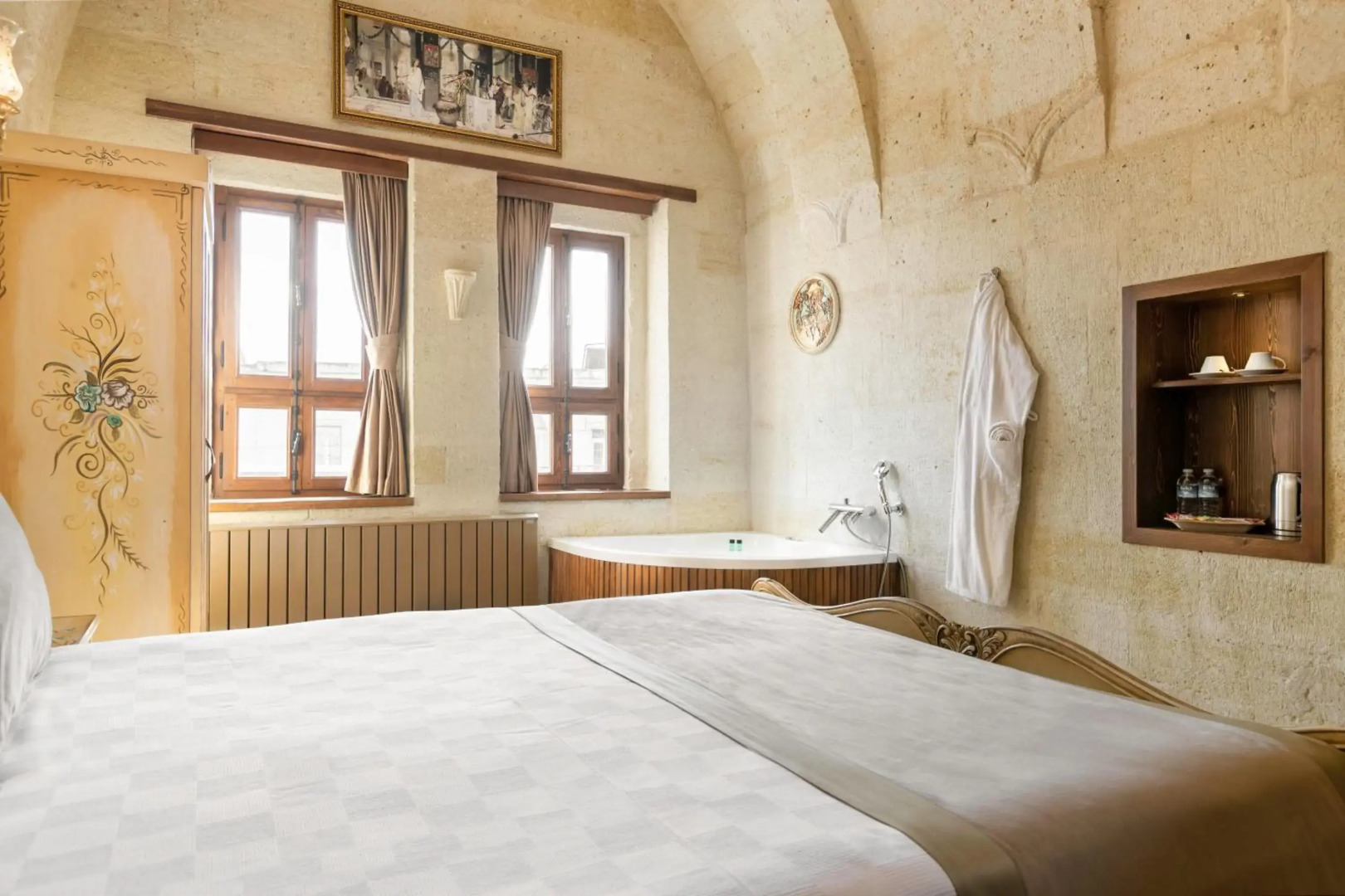 House 1938 Special Cave Hotel