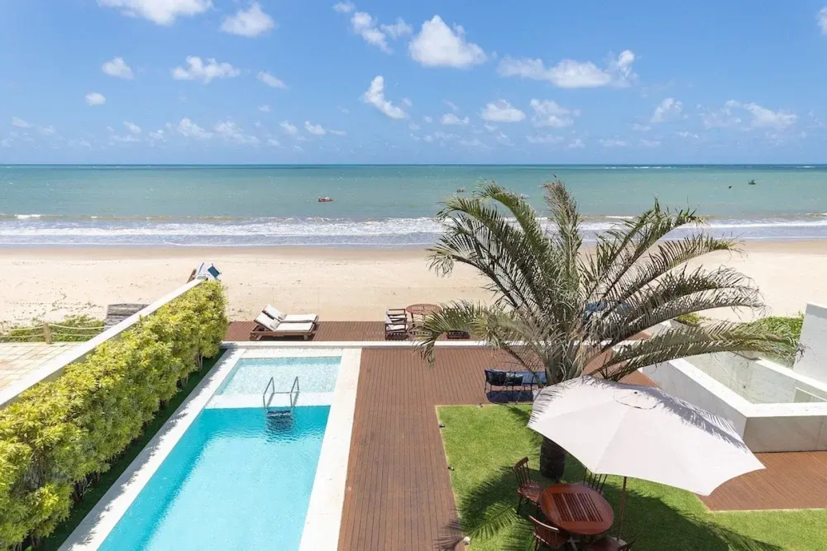 Casa luxuosa a beira mar de Jacumã RN