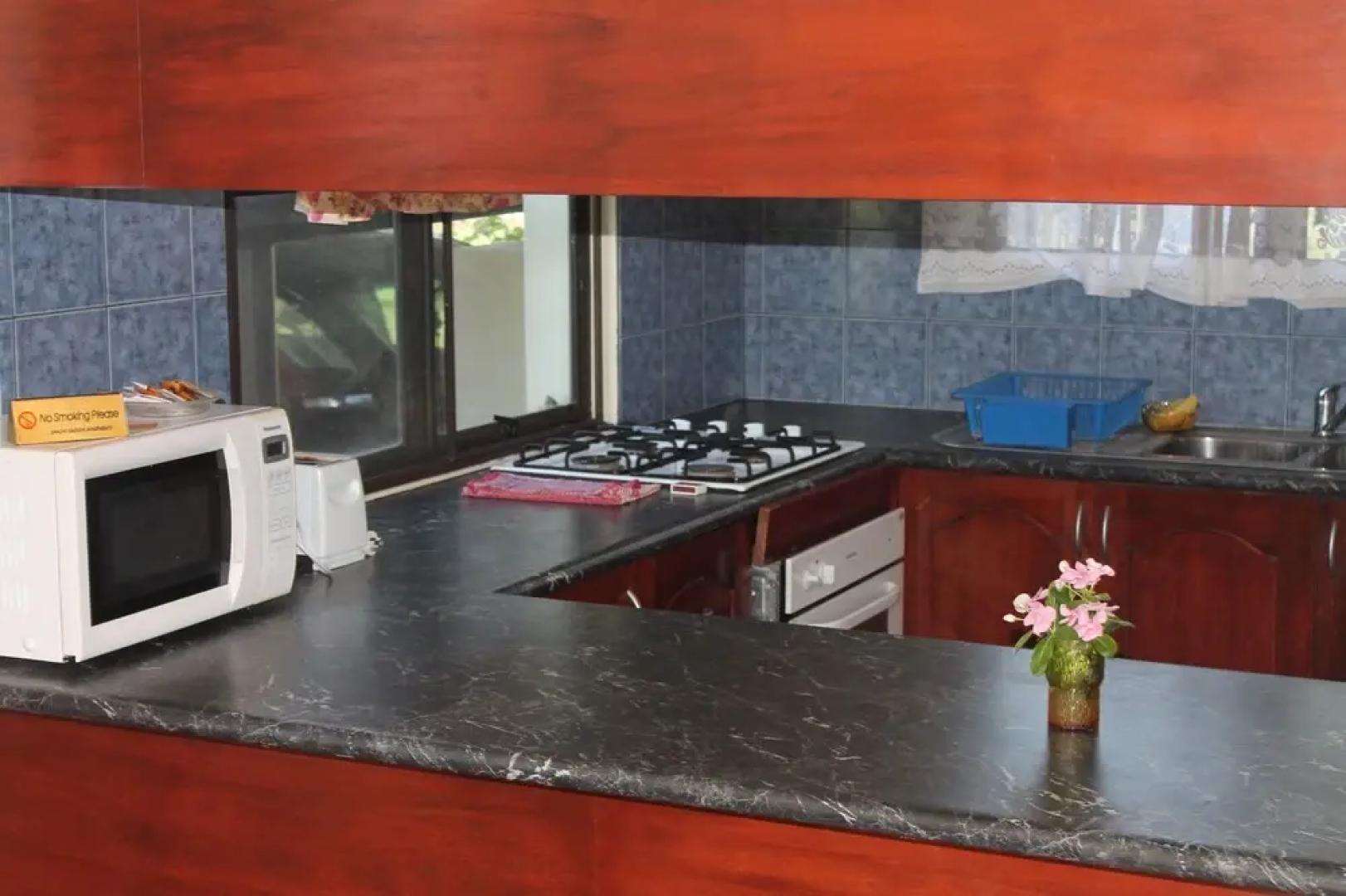 Shalini Garden Hotel & Apartment