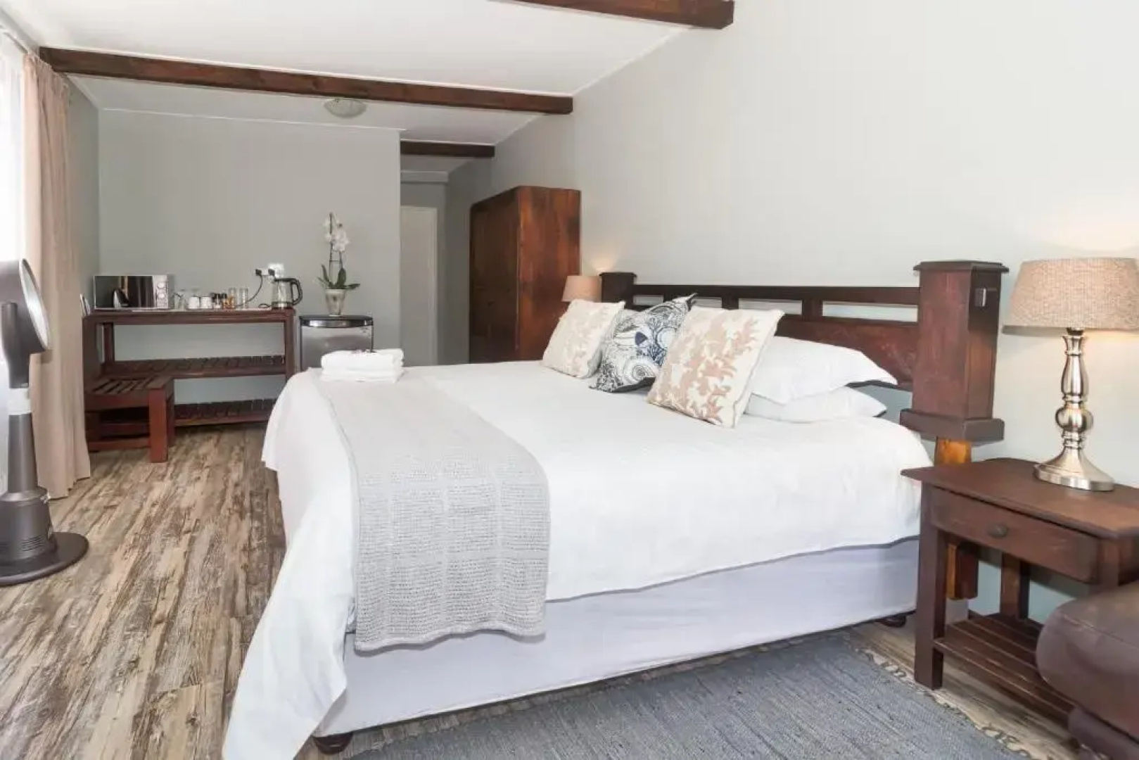84 De Mist Guesthouse