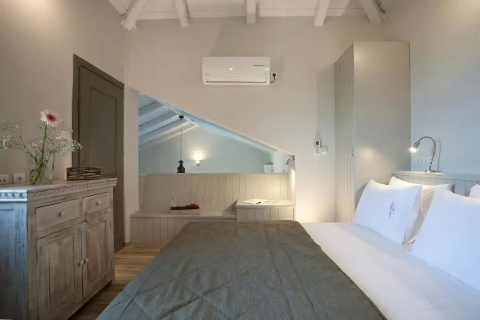 Acquaterra Villas