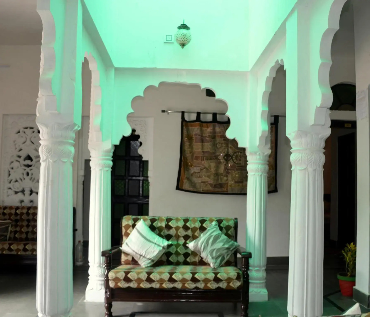 hotel bundi house