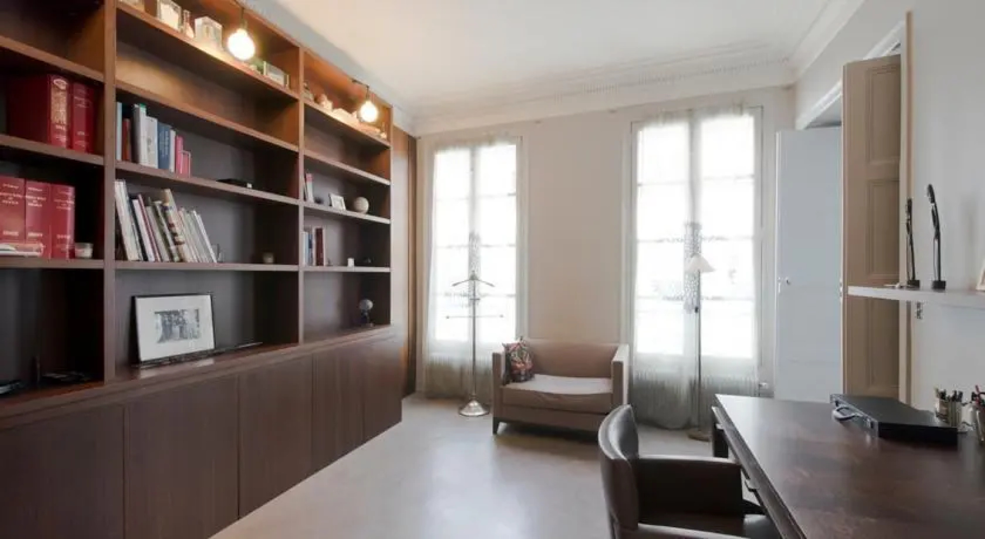 Class and Elegance: Parisian Apartment