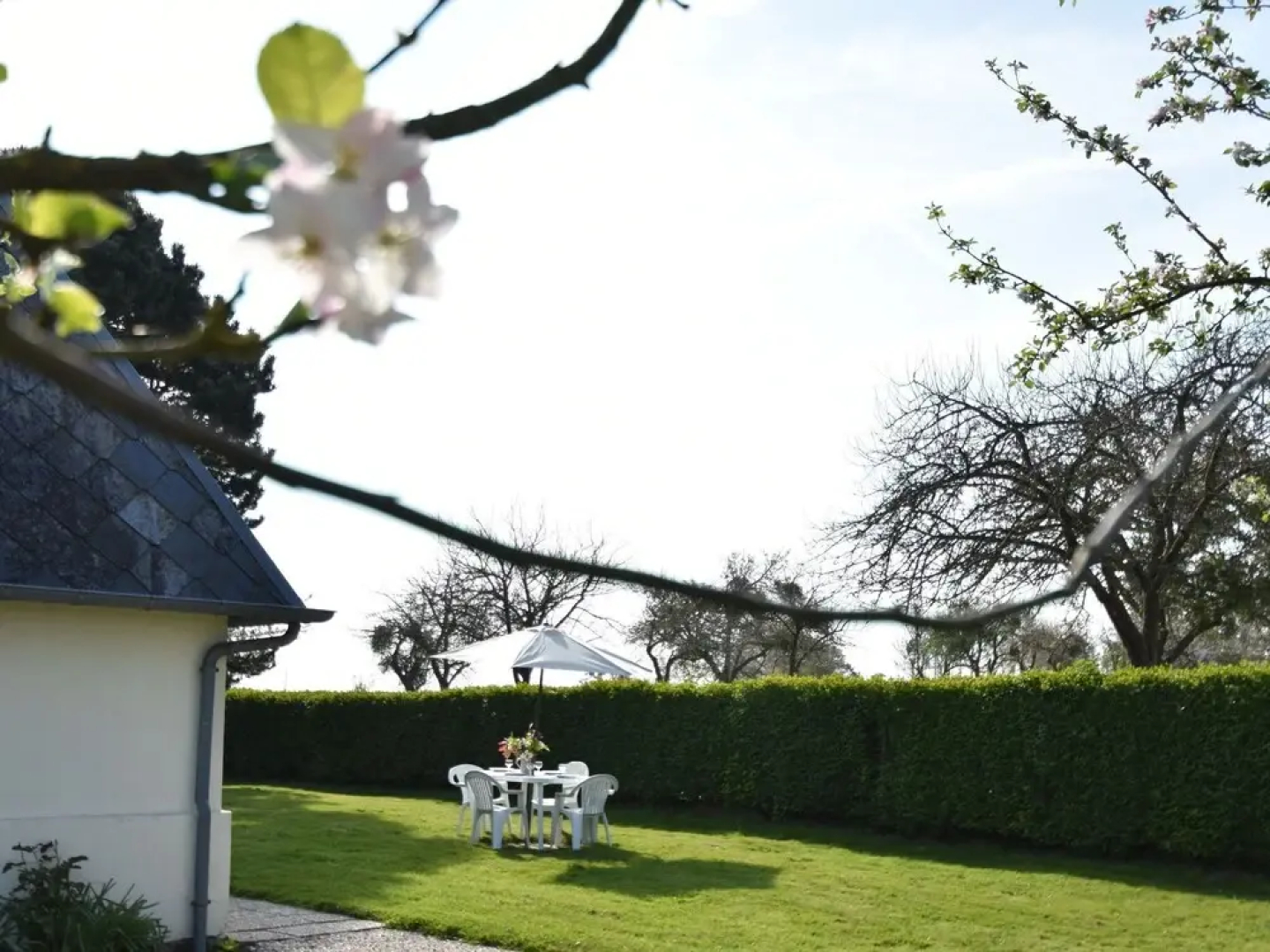 Rural, Detached Holiday Home With Pleasant Garden Near the French West Coast