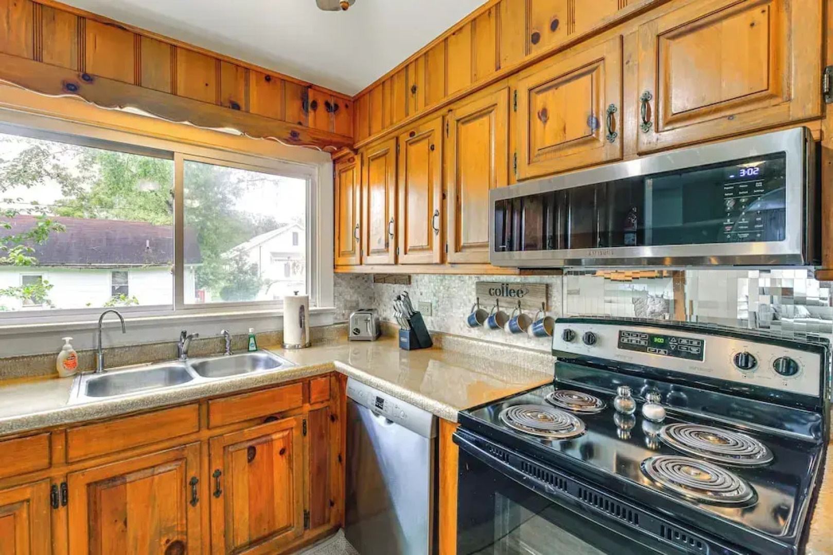 Updated Damascus Cottage on Appalachian Trail!