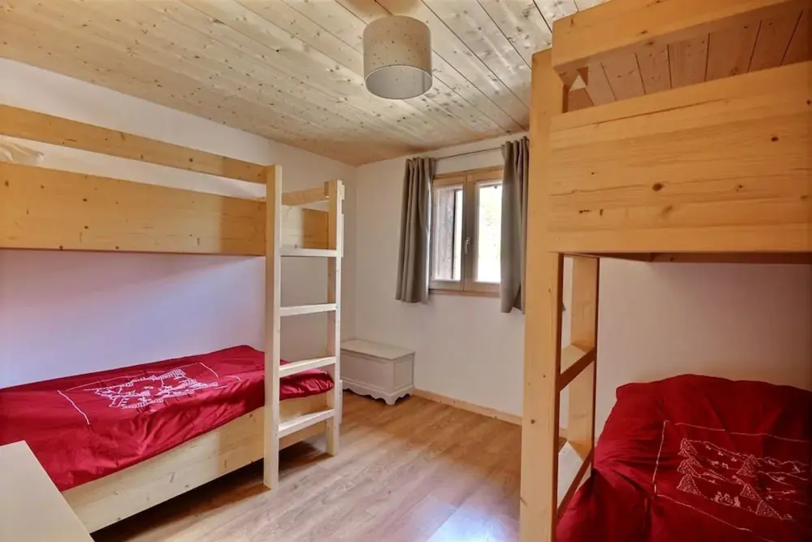 Chalet With 5 Bedrooms in St Jean D'aulps, With Wonderful Mountain View, Furnished Terrace and Wifi - 200 m From the Slopes