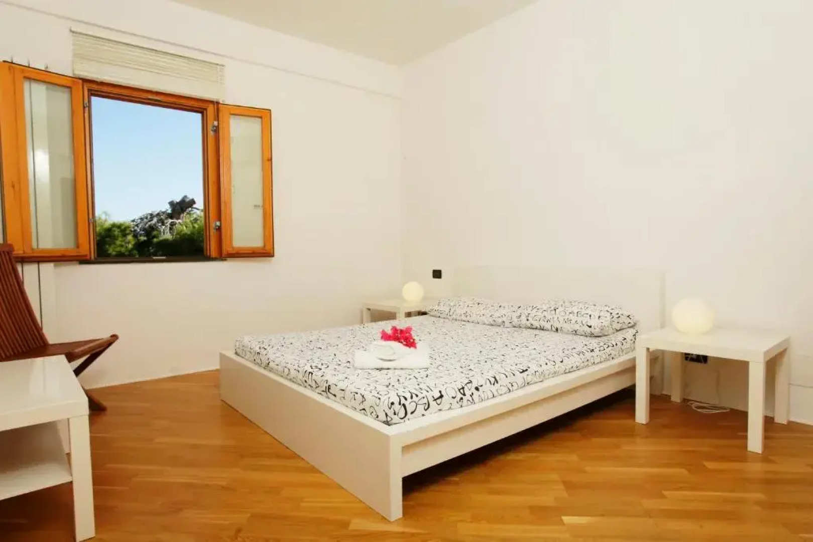 4 bedrooms house with sea view shared pool and furnished garden at Torre Colonna Sperone 1 km away from the beach