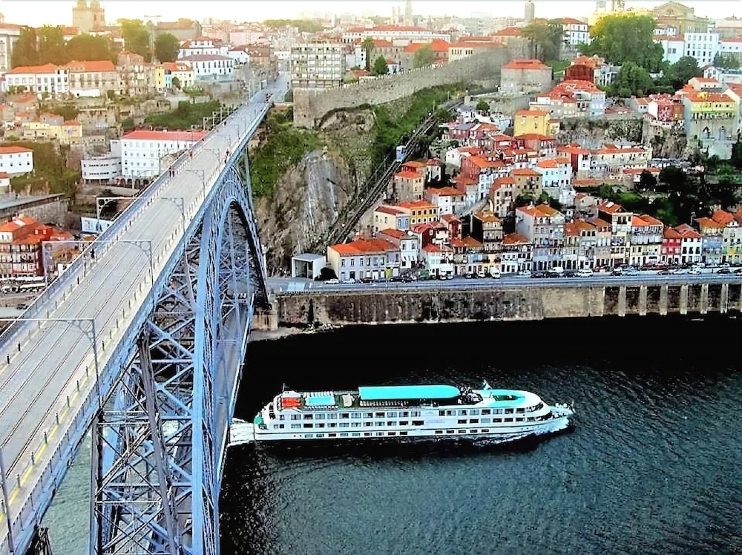 Welcome to Porto Maia