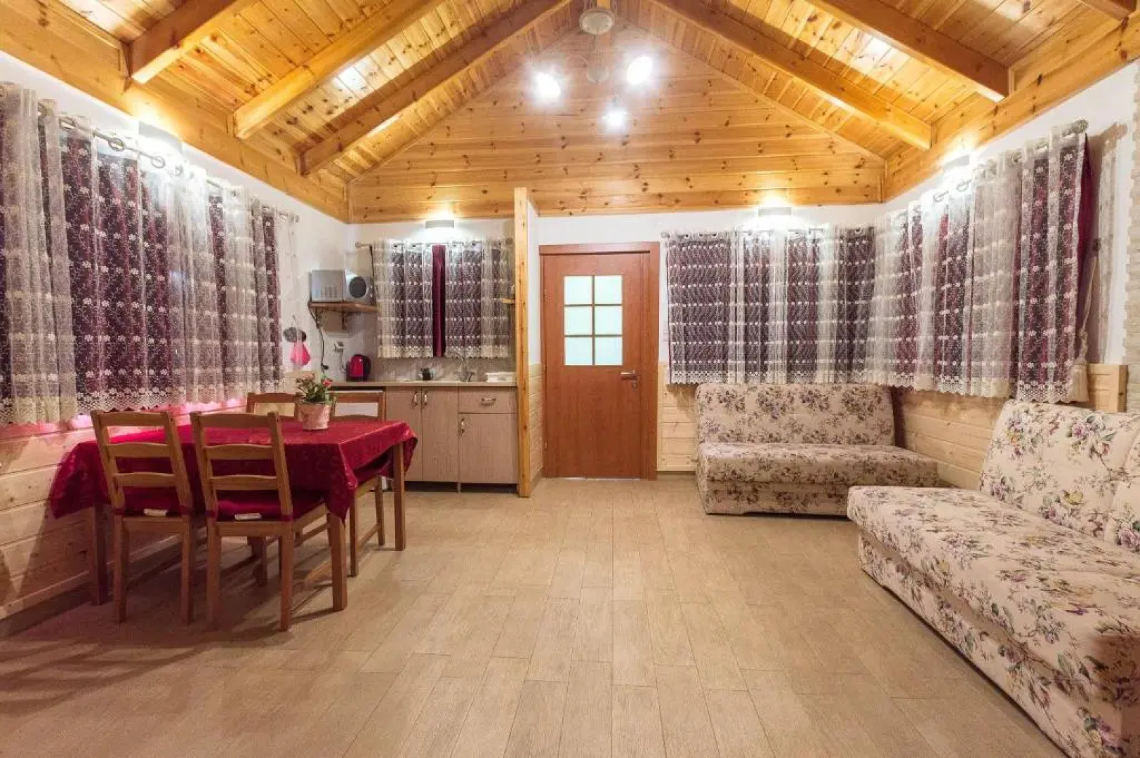 The Wooden Rose Cabins