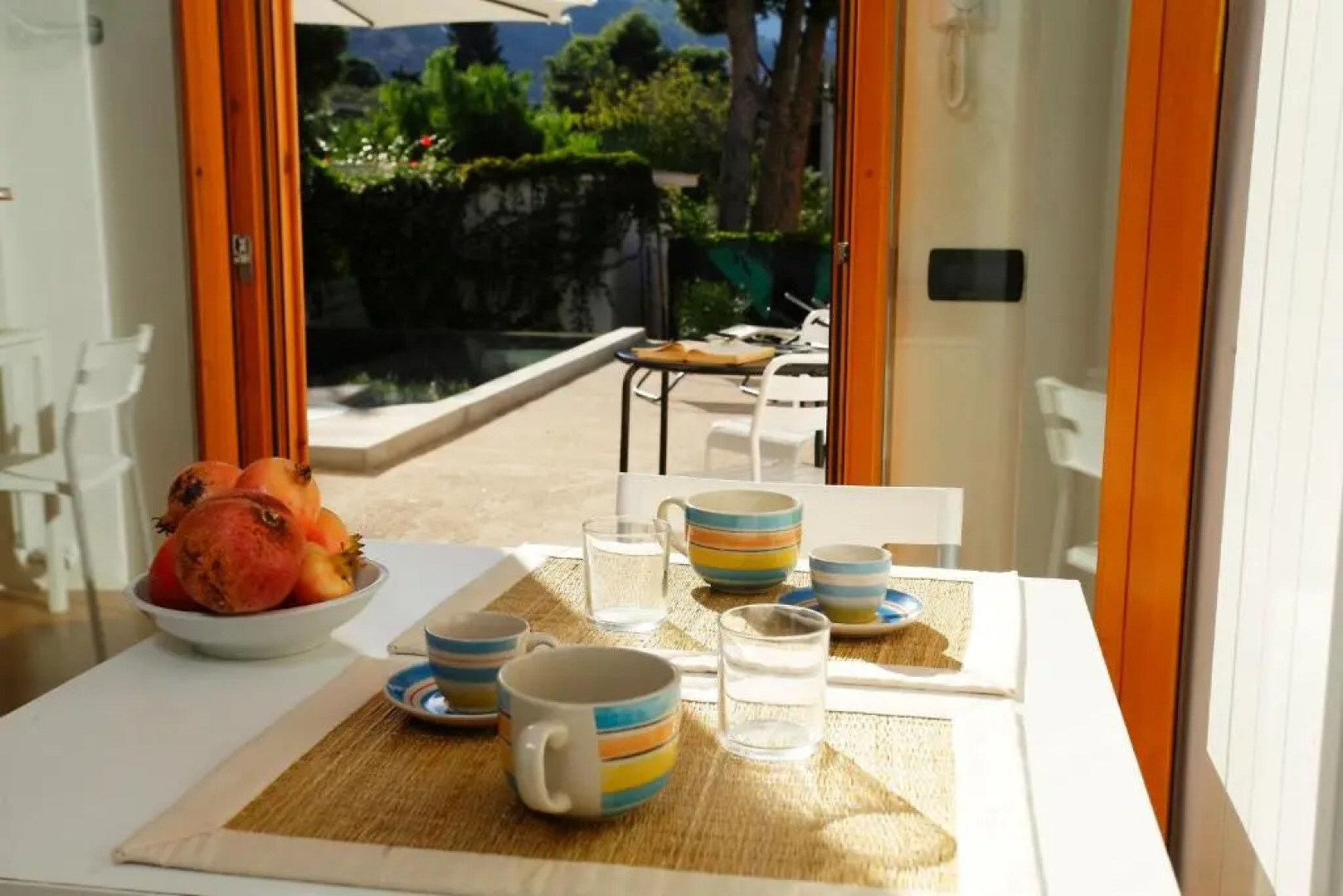 One bedroom appartement with shared pool enclosed garden and wifi at Torre Colonna Sperone 1 km away from the beach