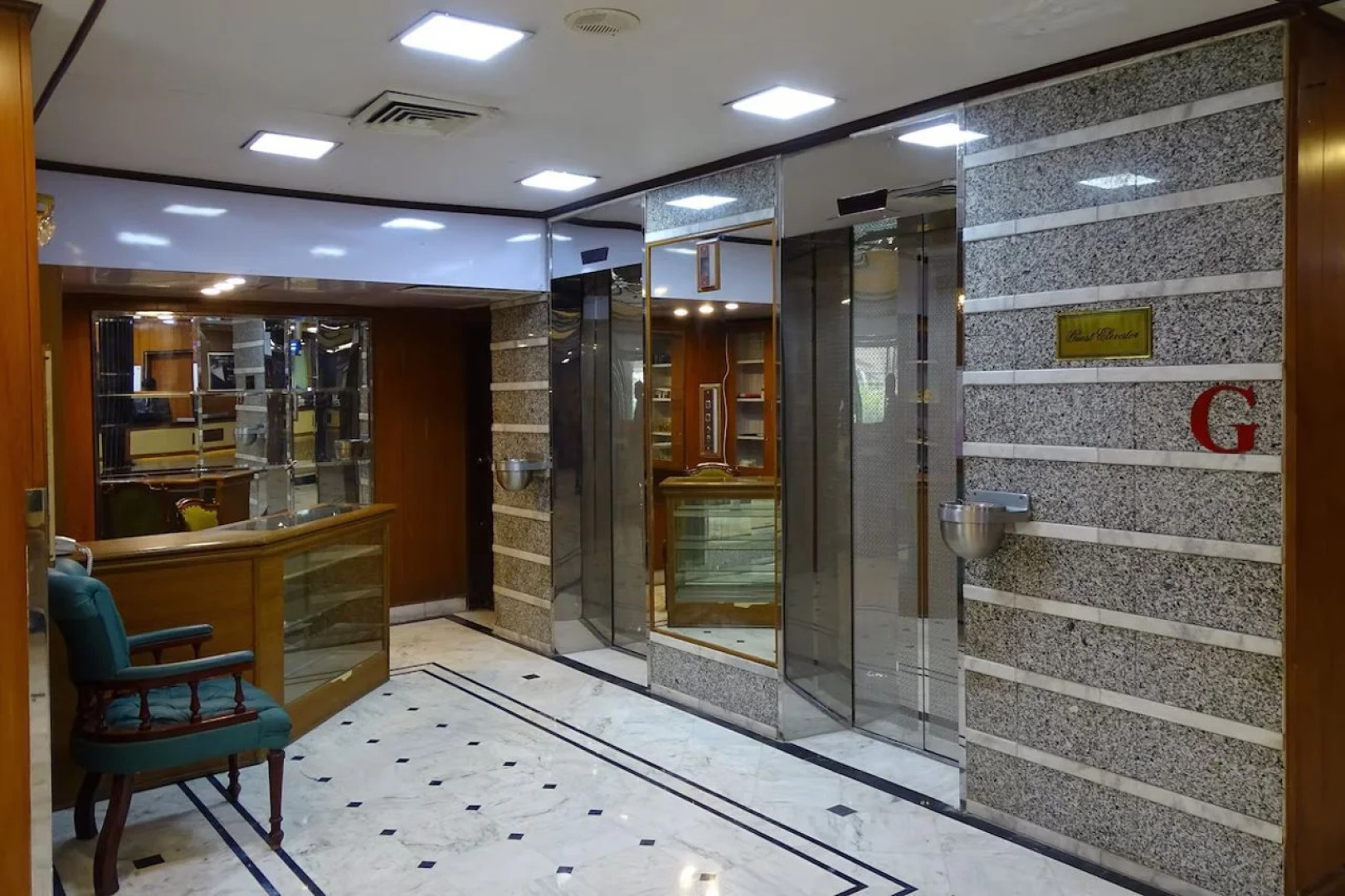 Отель One Karachi 