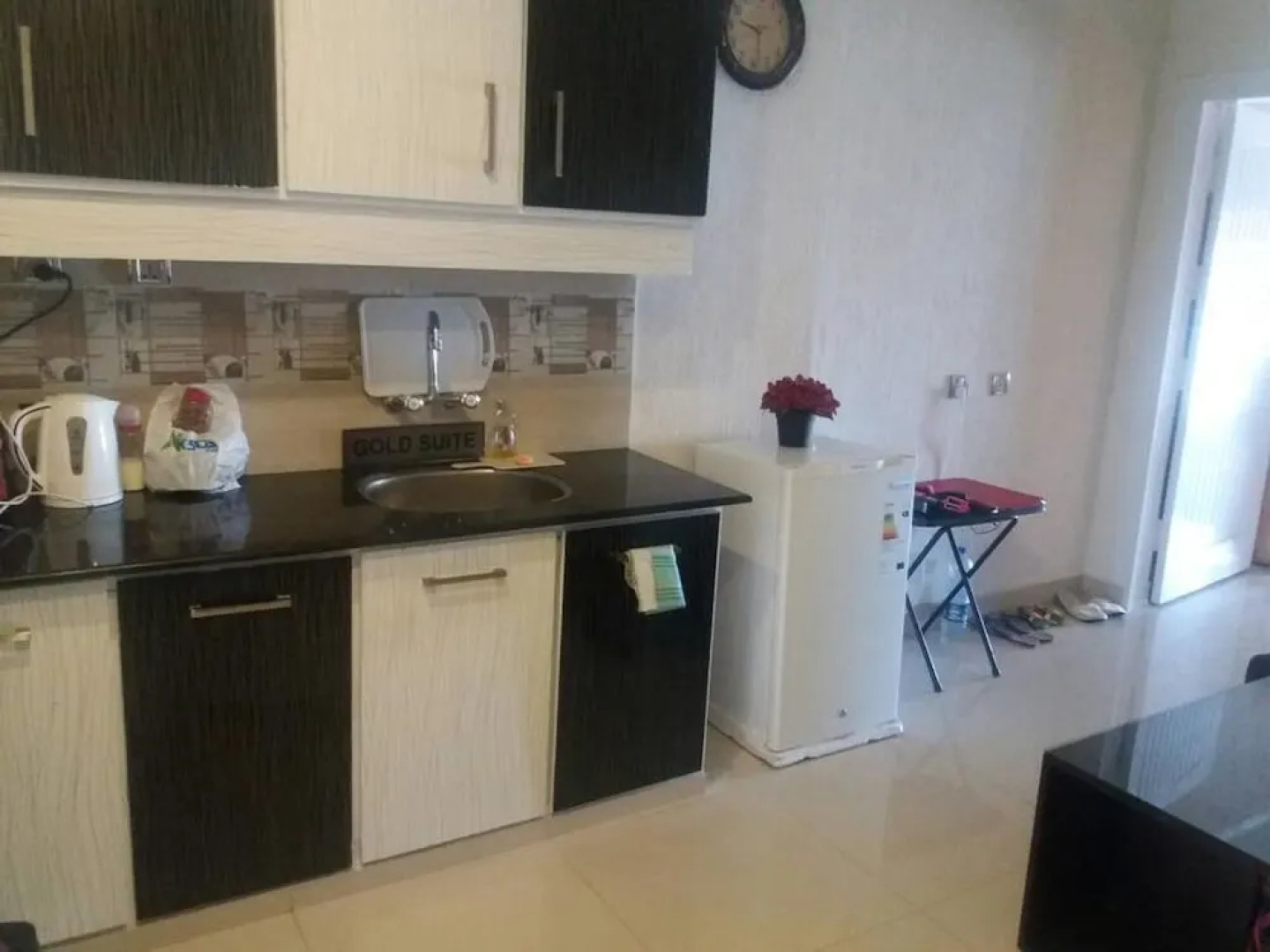 Bhurban Continental Golden Suite