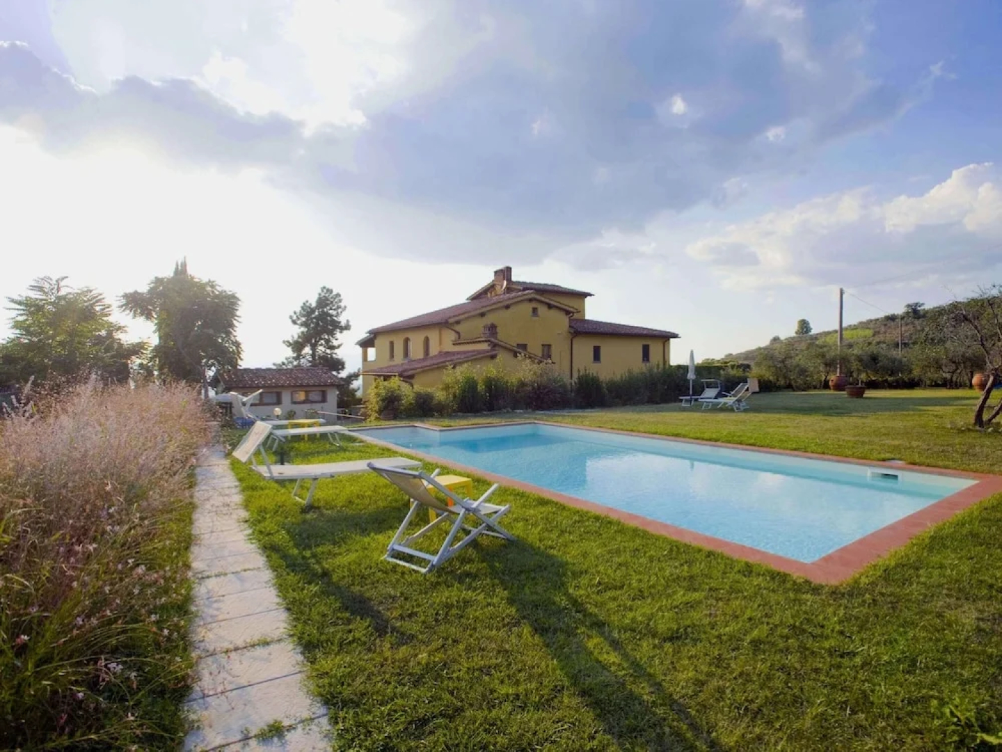 Villa in Tuscany With Pool Near Beach