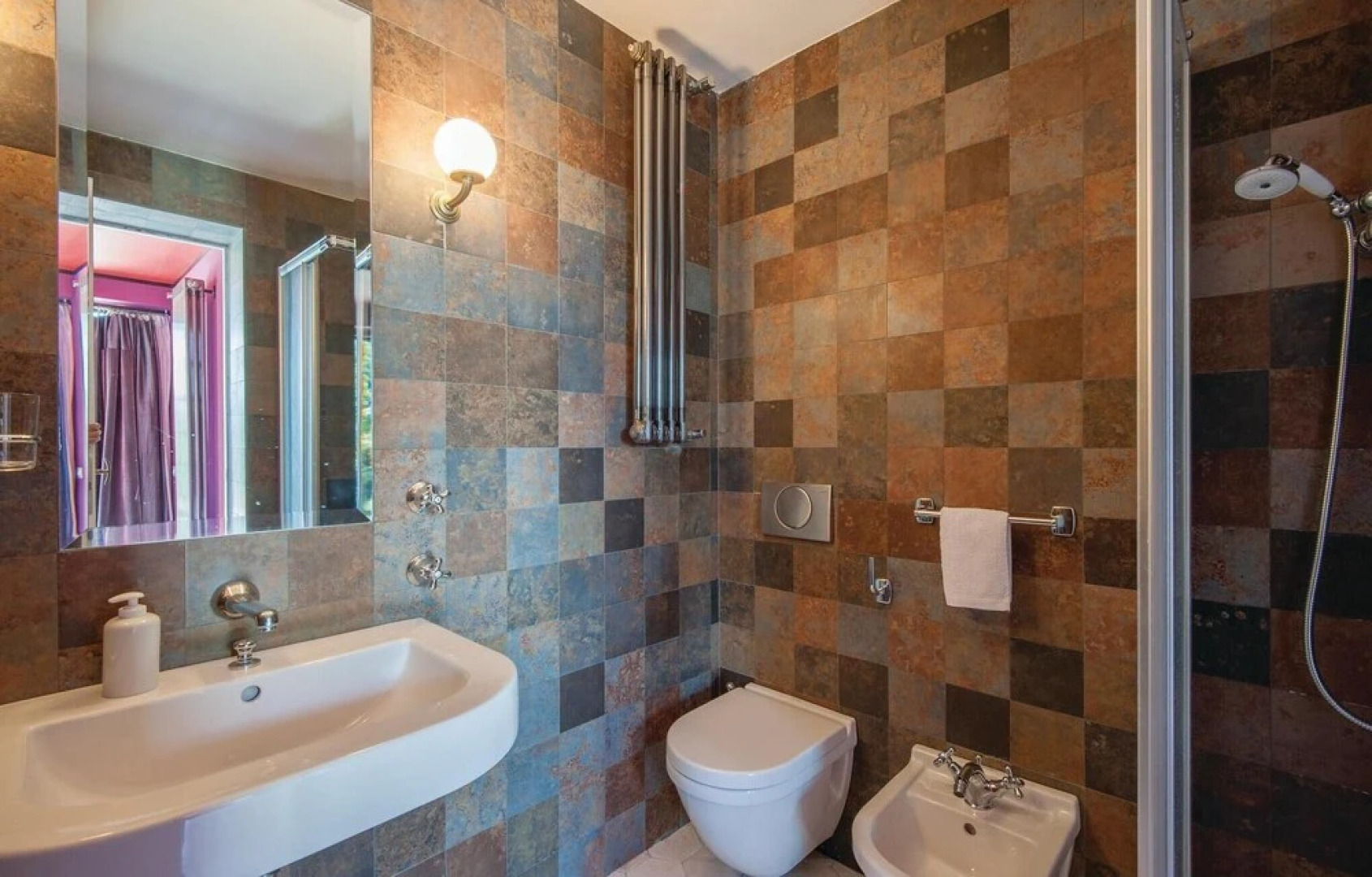 Beautiful Home in Perugia With 6 Bedrooms, Private Swimming Pool and Outdoor Swimming Pool