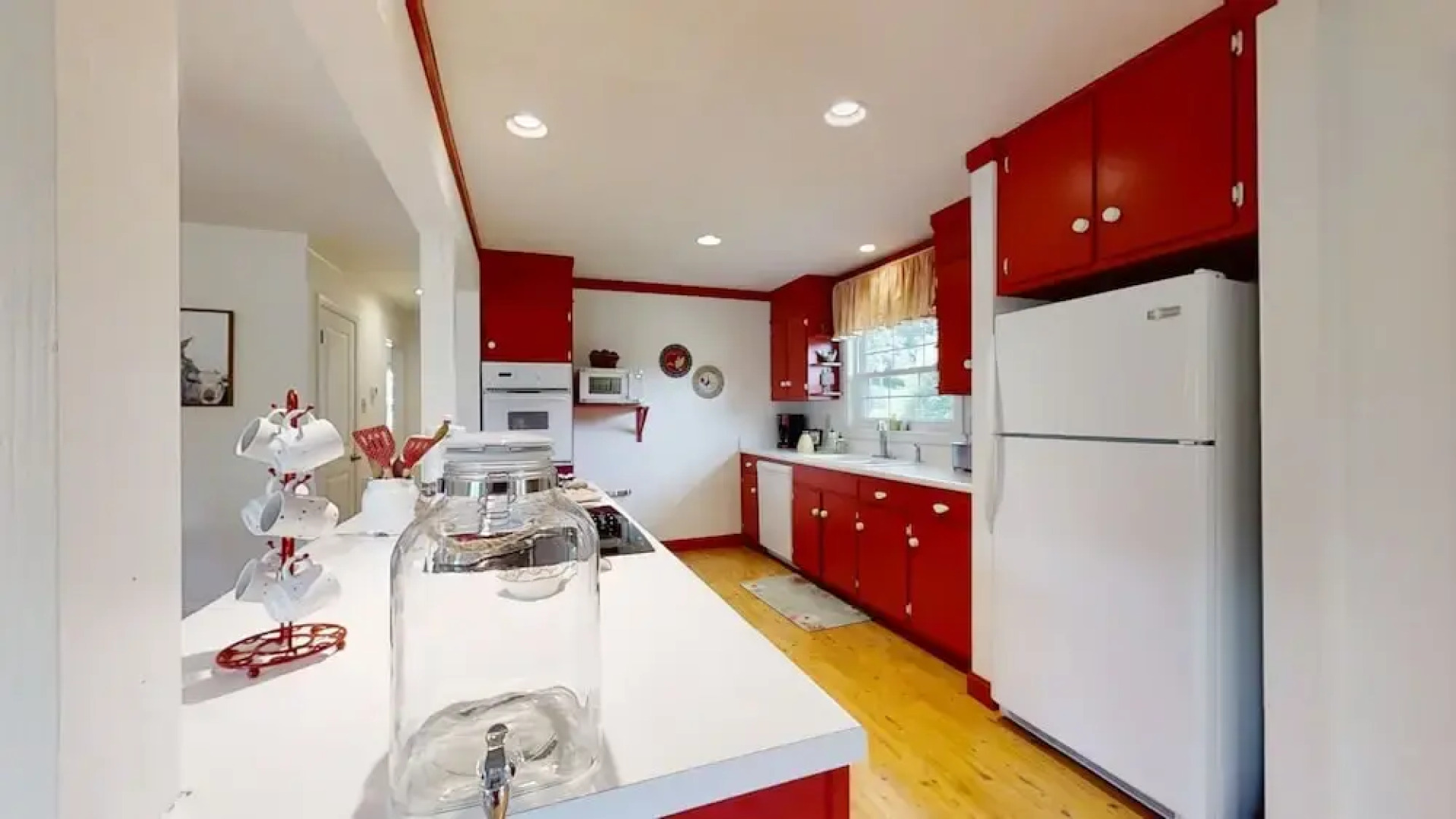 Peace Of Paradise 2 Bedroom Home by RedAwning