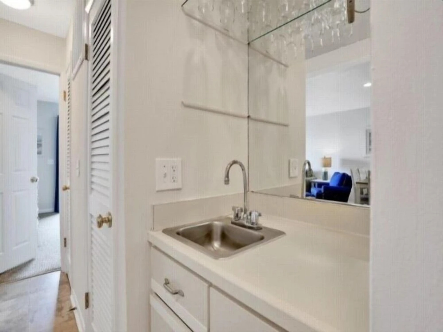 Sandy Toes - Unbeatable Location Within Biking Distance To Dining, Shops, And Entertainment! 2 Bedroom Condo by Redawning