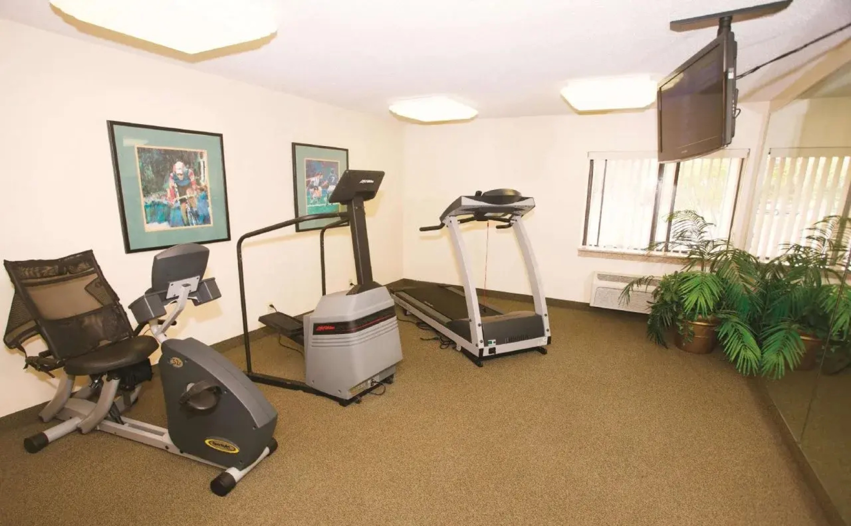 La Quinta Inn Milwaukee West Brookfield