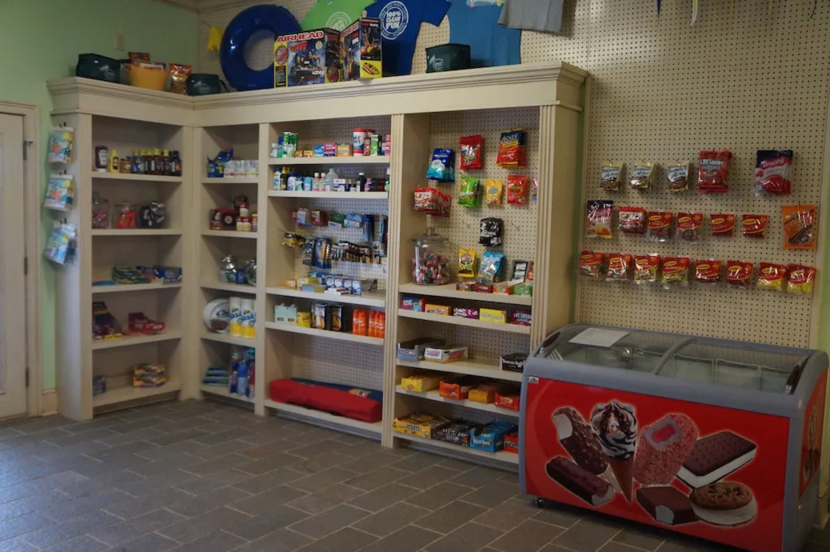 Candlewyck Cove Resort