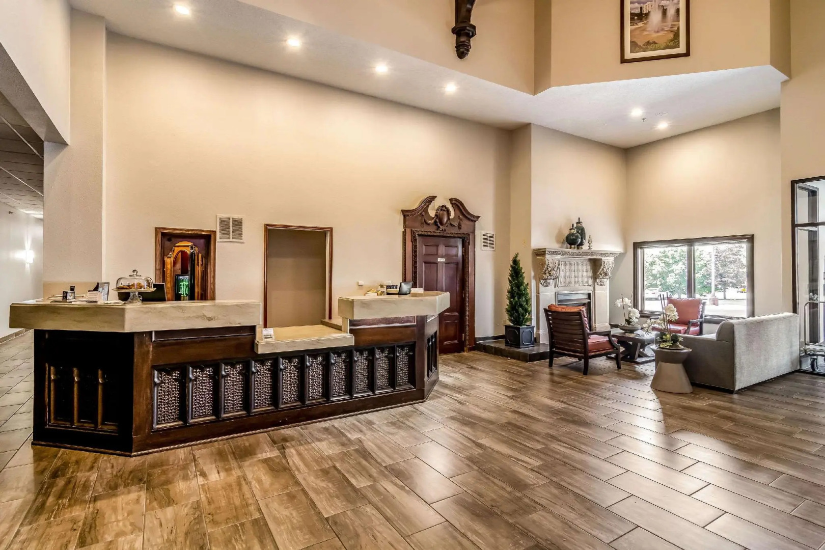 The Riverview Inn & Suites, an Ascend Hotel Collection Member