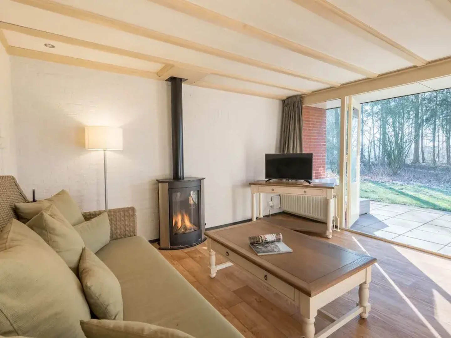 Bungalow in Netherlands With Bubble Bath