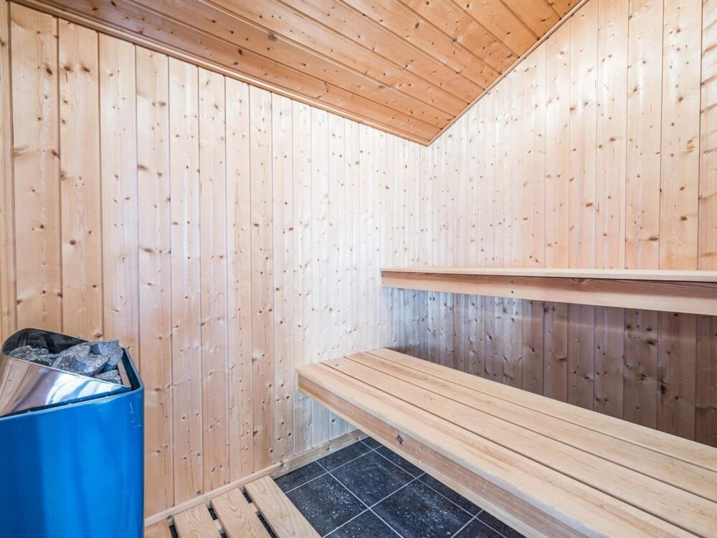 6 Person Holiday Home in Tarm