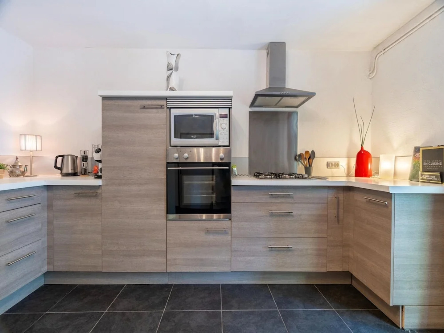 Majestic Holiday Home in Laroque With hot tub