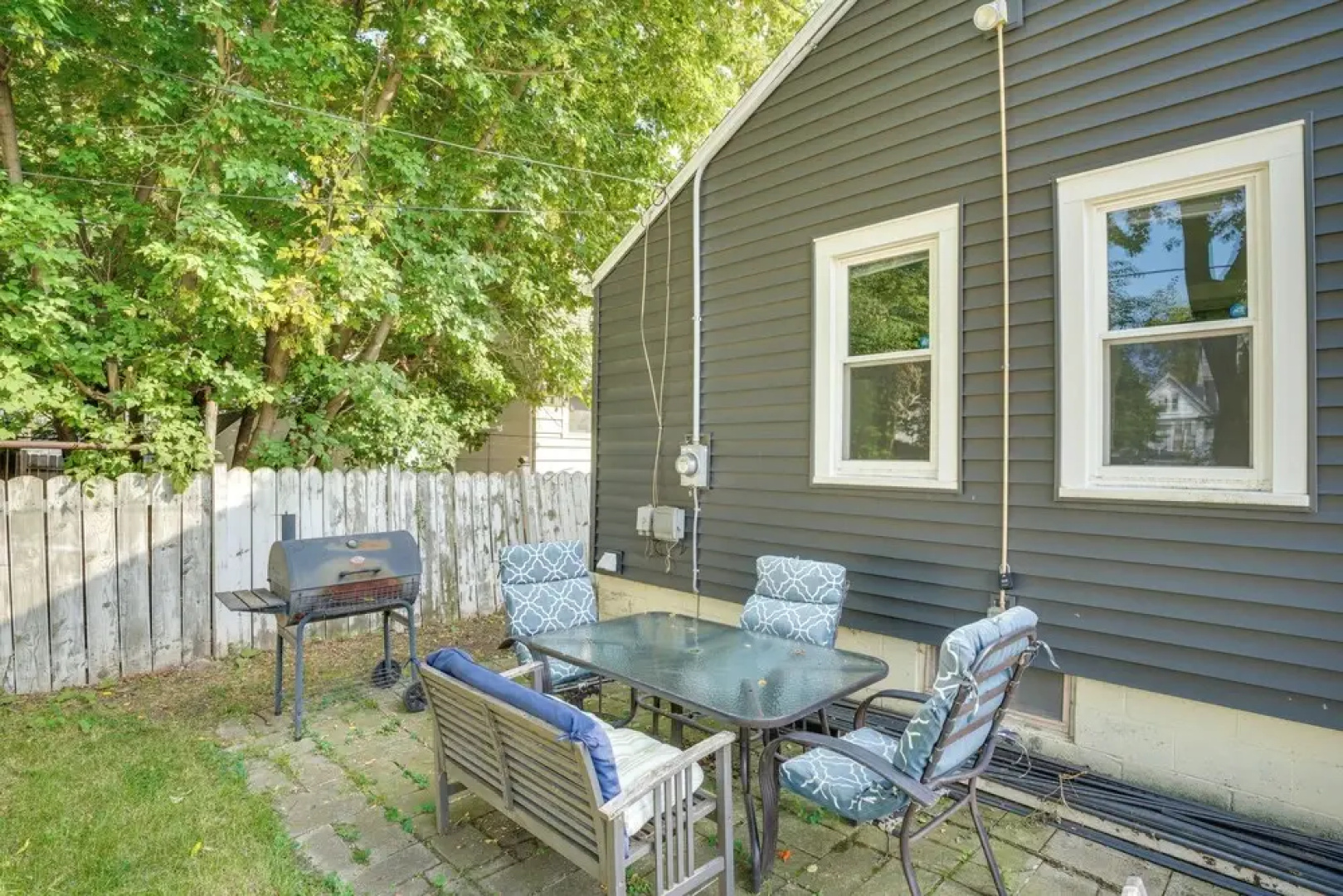 Walk to Main St Fond du Lac: Retreat w/ Yard