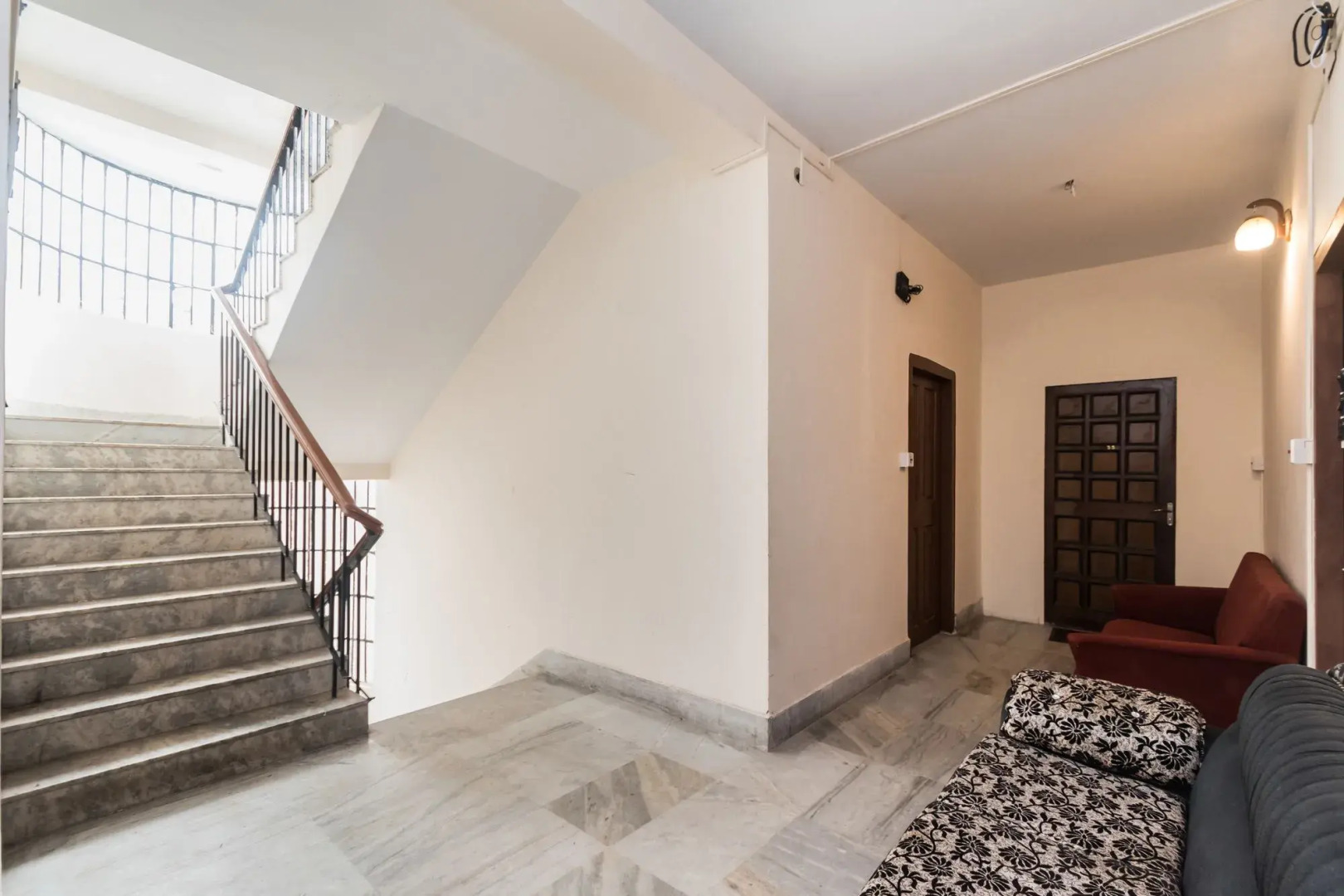 OYO 8129 Coral Residency City Center