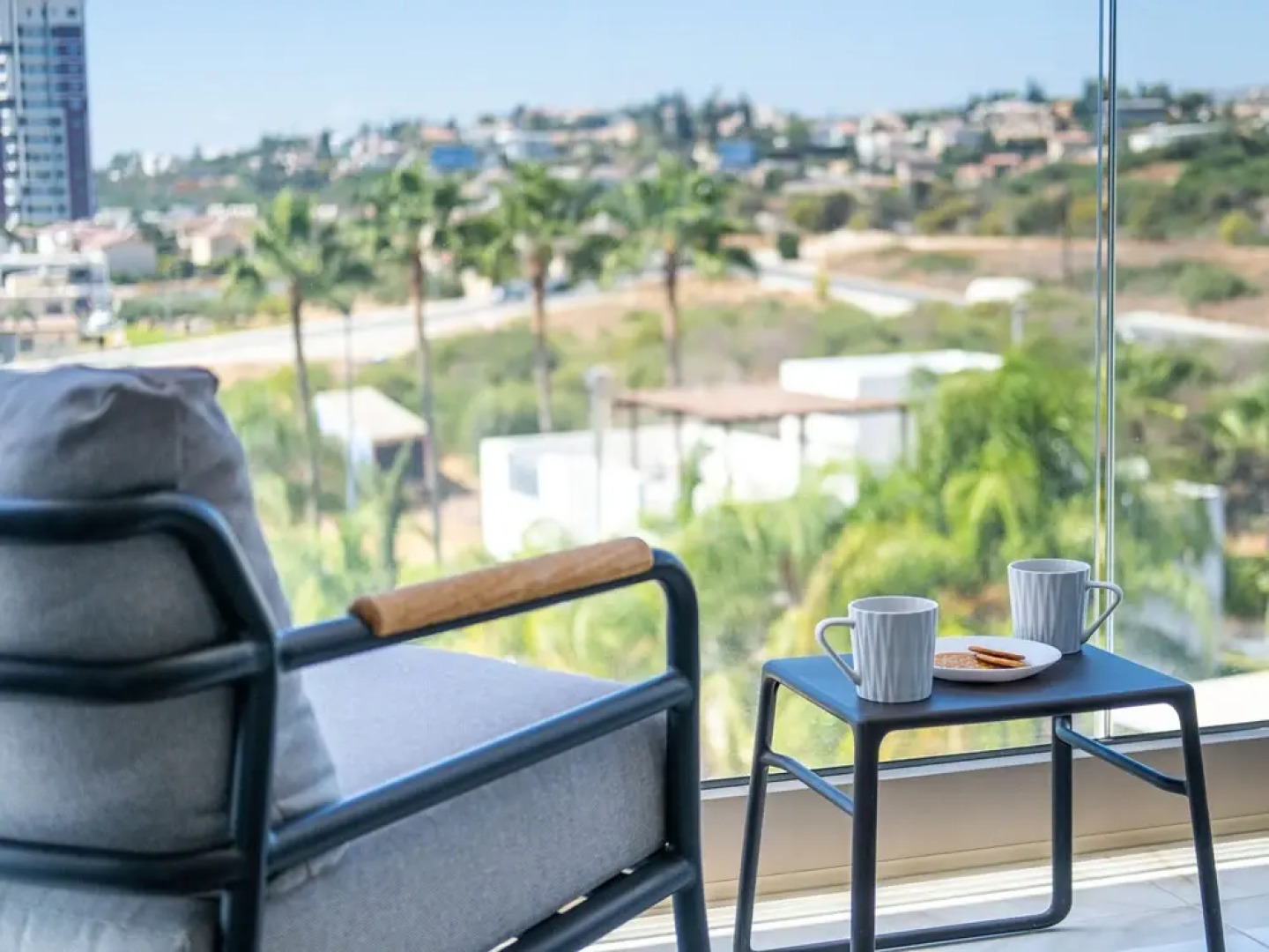 "sanders Dione Residences - Pleasant 2-bedroom Apartment With Sea View"